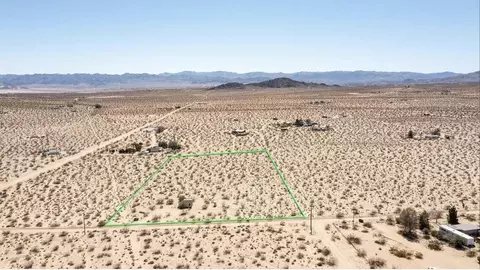 View/Area - 63637 Gemini Rd, Joshua Tree, CA 92252 photo 3 of 4