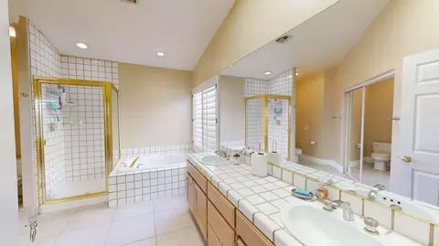 Bath - 78835 Lowe Dr, La Quinta, CA 92253 photo 1 of 3