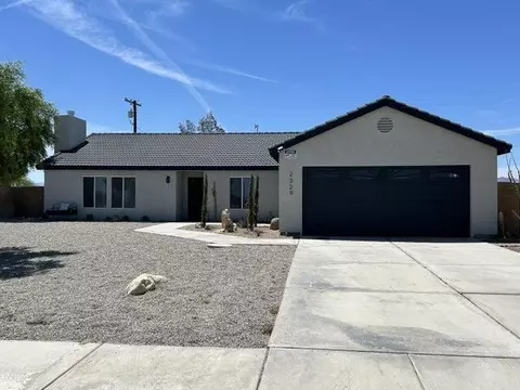 2329 Shore Hawk Ave, Thermal, CA 92274