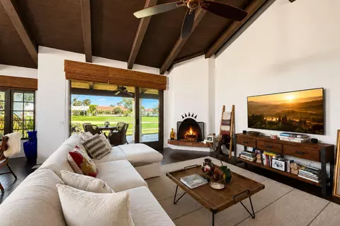 49452 Avila Dr, La Quinta, CA 92253