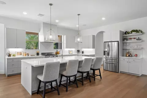 Kitchen - 41050 Yucca Ln, Bermuda Dunes, CA 92203 photo 2 of 10