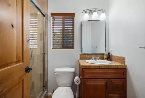 Bath - 41050 Yucca Ln, Bermuda Dunes, CA 92203 photo 6 of 7