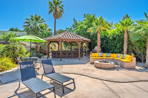 Exterior - 41050 Yucca Ln, Bermuda Dunes, CA 92203 photo 9 of 13