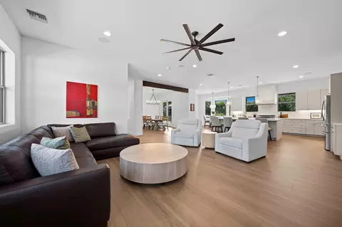 Living - 41050 Yucca Ln, Bermuda Dunes, CA 92203 photo 2 of 6