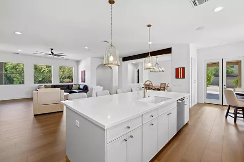 Kitchen - 41050 Yucca Ln, Bermuda Dunes, CA 92203 photo 7 of 10