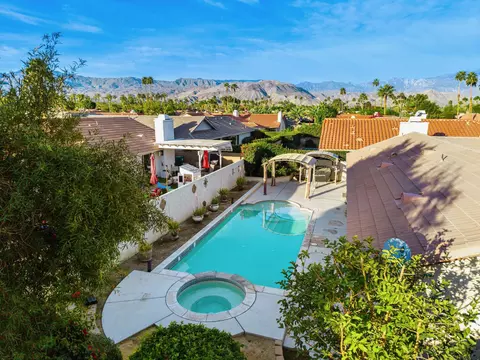 75451 Santa Fe Trl, Palm Desert, CA 92211