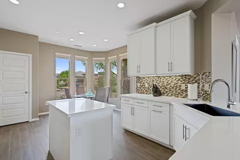 Kitchen - 51216 Longmeadow St, Indio, CA 92201 photo 2 of 4
