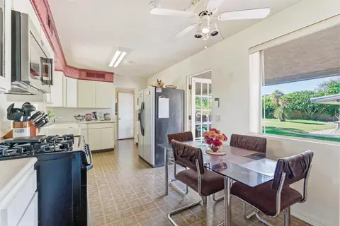 Kitchen - 41441 Yucca Ln, Bermuda Dunes, CA 92203 photo 1 of 2