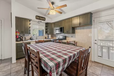 Kitchen - 43546 Bow Canyon Rd, Big Bear Lake, CA 92315 photo 1 of 2