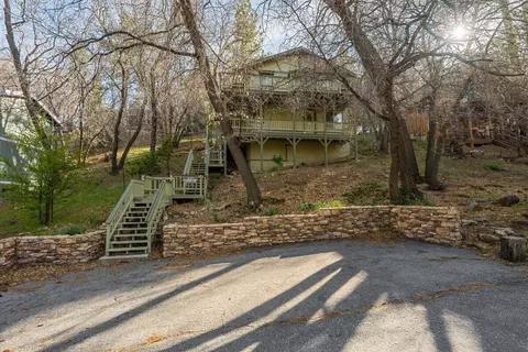 Exterior - 43546 Bow Canyon Rd, Big Bear Lake, CA 92315 photo 2 of 6