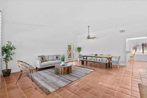 4374 Linda Lee Dr, Yucca Valley, CA 92284