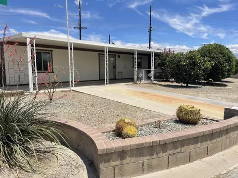 33570 Barcelona Dr, Thousand Palms, CA 92276