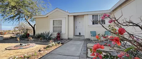 1023 S Marina Dr, Thermal, CA 92274