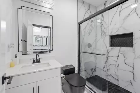 Bath - 84108 Caviano Dr, Indio, CA 92203 photo 1 of 6