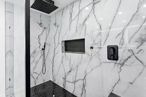Bath - 84108 Caviano Dr, Indio, CA 92203 photo 5 of 6