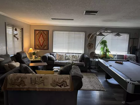 Living - 49027 Hibiscus Dr, Morongo Valley, CA 92256 photo 6 of 6