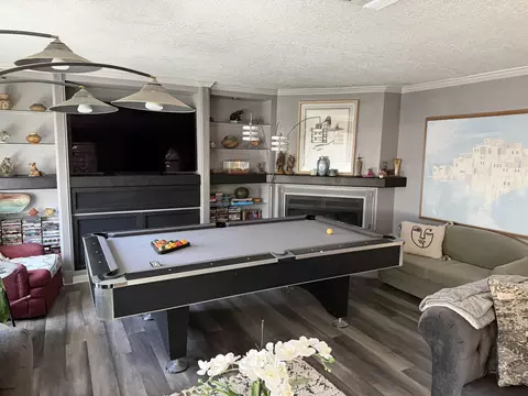Living - 49027 Hibiscus Dr, Morongo Valley, CA 92256 photo 3 of 6