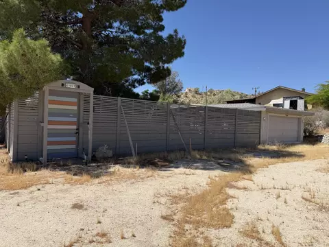 Exterior - 49027 Hibiscus Dr, Morongo Valley, CA 92256 photo 2 of 10