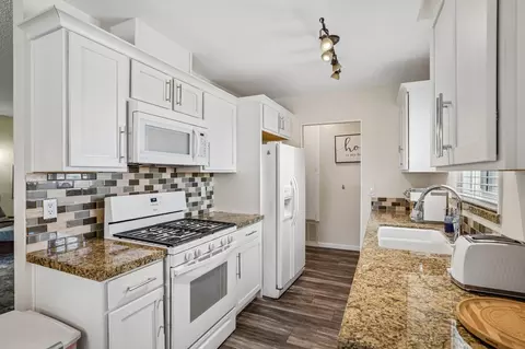 Kitchen - 82750 Boston Ct, Indio, CA 92201 photo 1 of 3