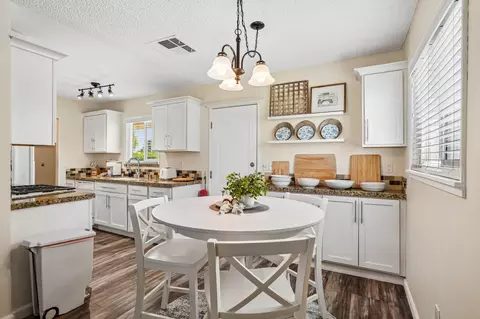 Dining - 82750 Boston Ct, Indio, CA 92201 photo 4 of 5