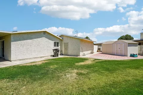 Exterior - 82750 Boston Ct, Indio, CA 92201 photo 6 of 10