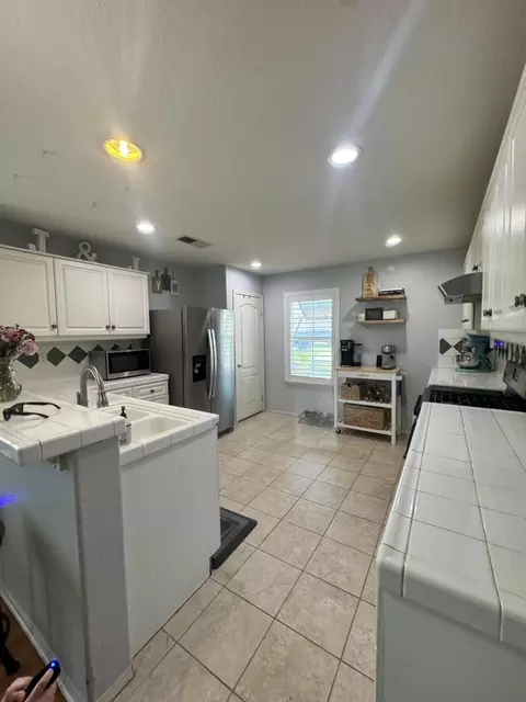 Kitchen - 82047 Highland Dr, Indio, CA 92203 photo 1 of 3