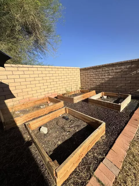Exterior - 82047 Highland Dr, Indio, CA 92203 photo 4 of 5
