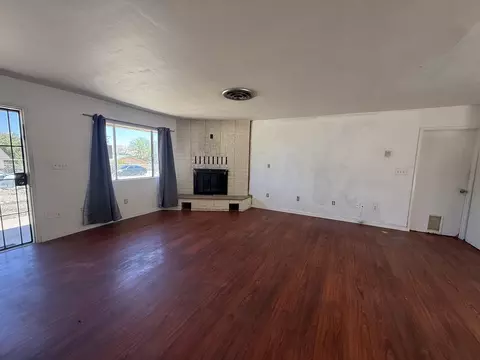 Living - 10934 Knobb Ave, Morongo Valley, CA 92256 photo 1 of 6