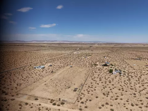 971 Center, Joshua Tree, CA 92252 photo 7