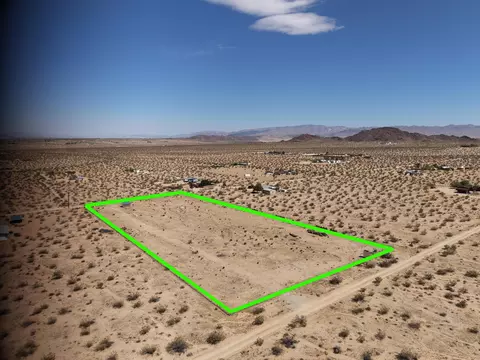 971 Center, Joshua Tree, CA 92252 photo 2
