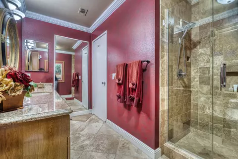 Bath - 54564 Oak Tree, La Quinta, CA 92253 photo 4 of 4