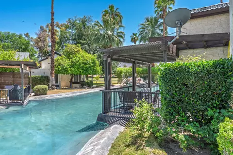 35 Pueblo Vista Dr, Palm Springs, CA 92264