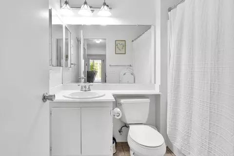 Bath - 15159 Park Way, Adelanto, CA 92301 photo 1 of 7