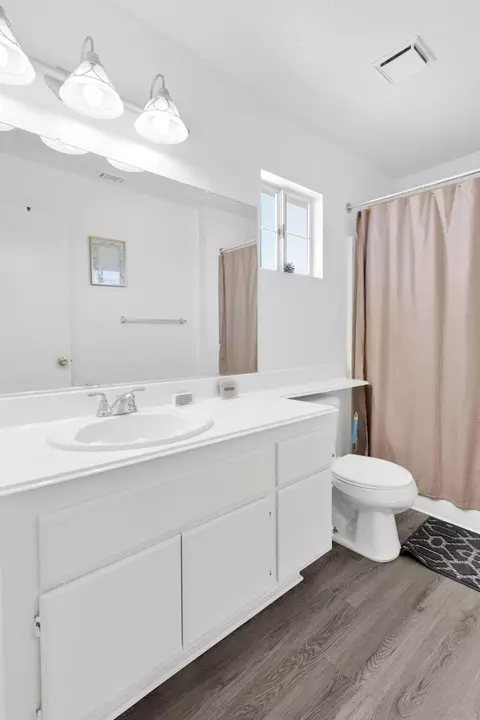 Bath - 15159 Park Way, Adelanto, CA 92301 photo 4 of 7