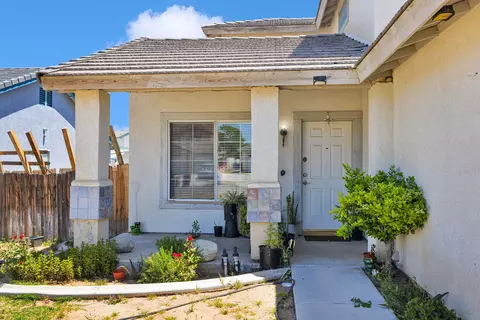 Exterior - 15159 Park Way, Adelanto, CA 92301 photo 5 of 12