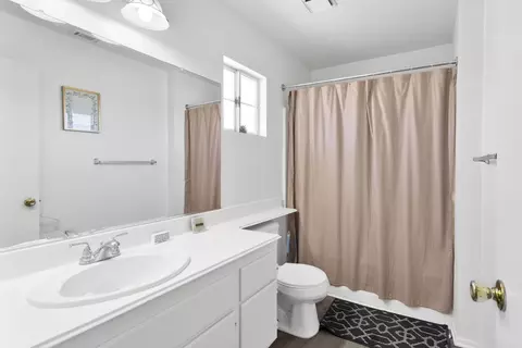 Bath - 15159 Park Way, Adelanto, CA 92301 photo 3 of 7