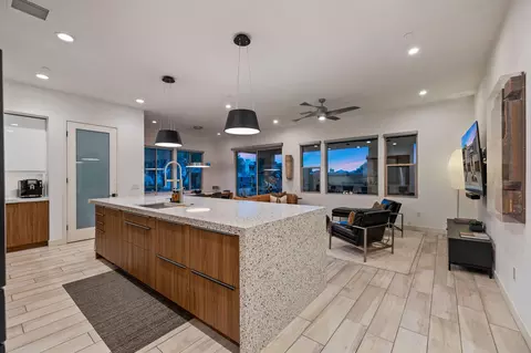 1401 Retreat Cir, Palm Desert, CA 92260