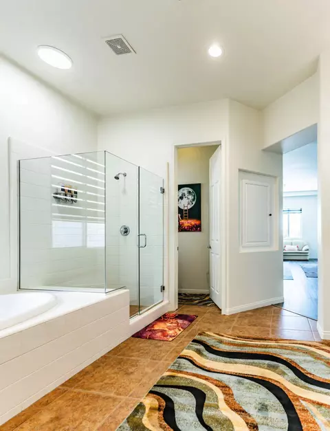 Bath - 43876 Salpare Way, Indio, CA 92203 photo 3 of 3
