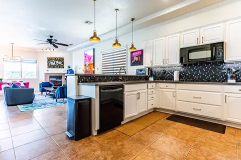 Kitchen - 43876 Salpare Way, Indio, CA 92203 photo 1 of 3