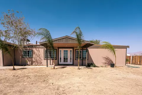 2327 Brentwood Ave, Thermal, CA 92274