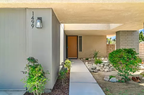 1499 Sunflower Cir N, Palm Springs, CA 92262