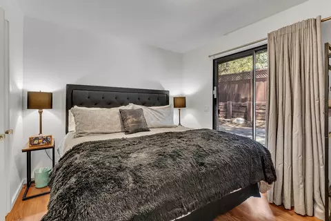 Bedroom - 25595 Glen Rd, Idyllwild, CA 92549 photo 4 of 7