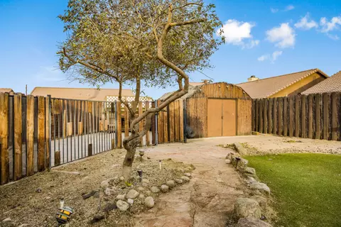 Exterior - 1850 Silver Spur Dr, Imperial, CA 92251 photo 10 of 15