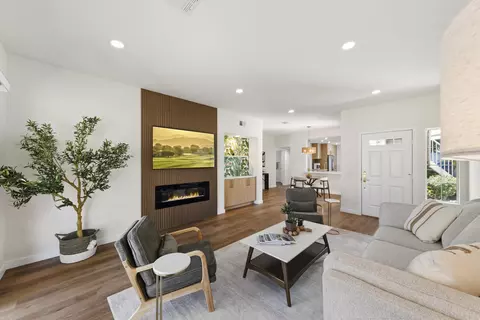 786 Montana Vista Dr, Palm Desert, CA 92211