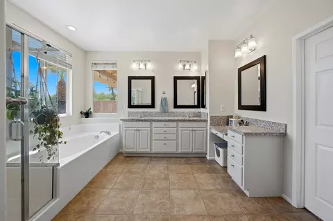 Bath - 80059 Peak Forest Dr, Indio, CA 92203 photo 2 of 4