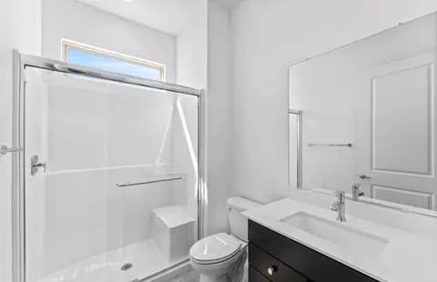 Bath - 39-660 Everglades Dr, Indio, CA 92203 photo 6 of 6