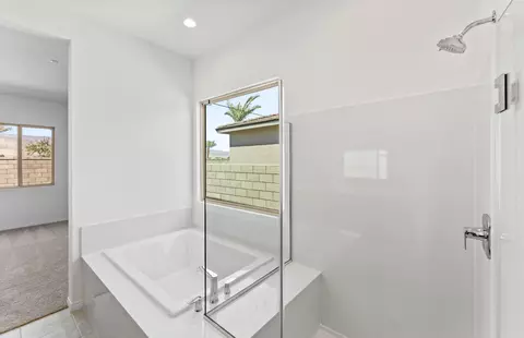 Bath - 39-660 Everglades Dr, Indio, CA 92203 photo 4 of 6