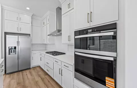 Kitchen - 39-820 Everglades Dr, Indio, CA 92203 photo 5 of 6