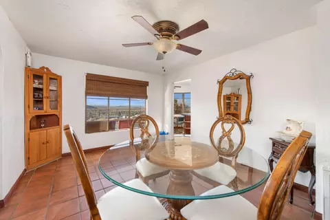 Dining - 61815 Alta Vista Dr, Joshua Tree, CA 92252 photo 2 of 2