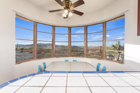 Dining - 61815 Alta Vista Dr, Joshua Tree, CA 92252 photo 1 of 2
